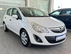 Weiß Gebraucht 2013 Opel Corsa Selection Kleinwagen | 2.900 € (Guter Preis)
