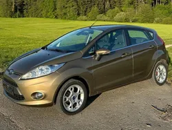 Braun Gebraucht 2012 Ford Fiesta Kleinwagen | 5.950 € (Fairer Preis)