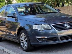 Grau Gebraucht 2009 VW Passat Comfortline Limousine | 2.700 € (Superpreis)