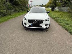 Weiß Gebraucht 2018 Volvo XC60 Inscription SUV | 25.000 € (Teuer)