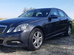 Grau Gebraucht 2010 Mercedes E220 Avantgarde Limousine | 12.999 € (Teuer)