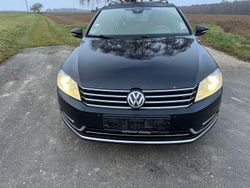 Schwarz Gebraucht 2014 VW Passat Highline Kombi | 6.999 € (Fairer Preis)