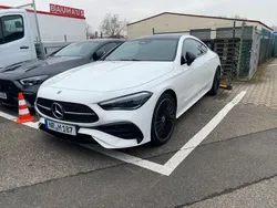 Unilack polarweiß Gebraucht 2024 Mercedes 180 AMG Limousine | 53.280 €
