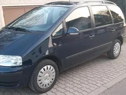 Blau Gebraucht 2004 VW Sharan Van / Kleinbus | 2.500 € (Fairer Preis)