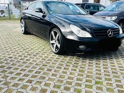 Schwarz Gebraucht 2005 Mercedes CLS350 Coupé | 7.900 € (Fairer Preis)