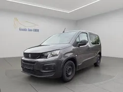 Grau Gebraucht 2020 Peugeot Rifter Access Van / Kleinbus | 11.990 € (Superpreis)