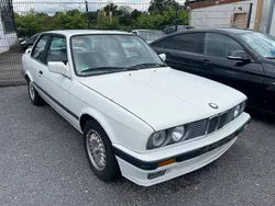 Weiß Gebraucht 1988 BMW 318 Basis Coupé | 6.300 €