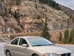 Gold Gebraucht 2004 Volvo S60 Kinetic Limousine | 4.000 € (Fairer Preis)