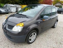 Braun Gebraucht 2005 Renault Modus Authentique Van / Kleinbus | 1.450 € (Fairer Preis)