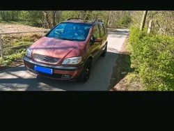 Andere außenfarben Gebraucht 2001 Opel Zafira Van / Kleinbus | 2.200 € (Teuer)