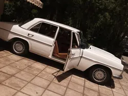 Weiß Gebraucht 1970 Mercedes 220 Limousine | 15.000 €