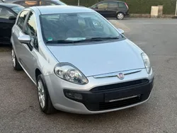Grau Gebraucht 2011 Fiat Punto Evo Dynamic Kleinwagen | 3.999 € (Fairer Preis)
