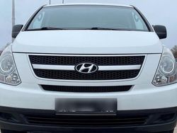 Weiß Gebraucht 2010 Hyundai H-1 Van | 6.990 € (Guter Preis)