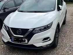 Weiß Gebraucht 2019 Nissan Qashqai N-Connecta SUV | 14.700 € (Fairer Preis)