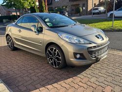 Grau Gebraucht 2010 Peugeot 207 CC Roland Garros Cabrio | 8.999 €