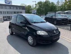 Schwarz Gebraucht 2006 VW Fox Basis Kleinwagen | 2.500 € (Etwas zu teuer)