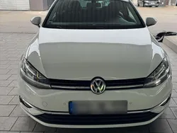 Weiß Gebraucht 2018 VW Golf Sound Coupé | 11.200 € (Guter Preis)