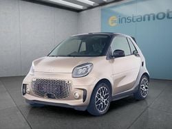 Gold Gebraucht 2024 Smart ForTwo Electric Drive Cabrio | 20.349 €