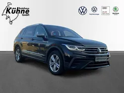 Schwarz Gebraucht 2024 VW Tiguan Allspace Life SUV | 43.989 € (Teuer)