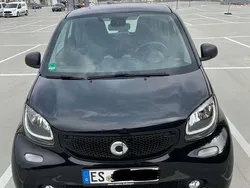 Schwarz Gebraucht 2017 Smart ForTwo Coupé Basis Kleinwagen | 11.950 € (Fairer Preis)