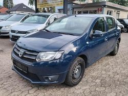 Blau Gebraucht 2013 Dacia Sandero Lauréate Kleinwagen | 3.900 € (Teuer)