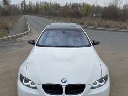 Weiß Gebraucht 2009 BMW 335 Performance Coupé | 22.999 €