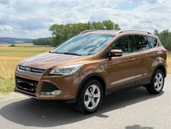 Braun Gebraucht 2013 Ford Kuga Titanium SUV | 11.000 € (Fairer Preis)
