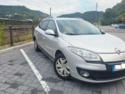 Silber Gebraucht 2012 Renault Mégane III Dynamique Limousine | 3.500 € (Superpreis)