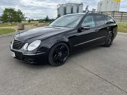 Schwarz Gebraucht 2007 Mercedes E320 Avantgarde Kombi | 7.999 €