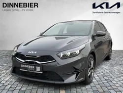Grau (metallic) Neu 2025 Kia Ceed Limousine | 27.778 € (Fairer Preis)