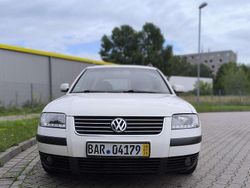 Gebraucht 2001 VW Passat Executive Kombi | 1.790 € (Etwas zu teuer)