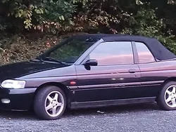 Schwarz Gebraucht 1997 Ford Escort Cabriolet Ghia Cabrio | 4.390 €