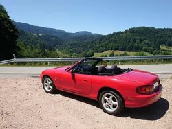 Rot Gebraucht 1998 Mazda MX5 Cabrio | 9.000 € (Teuer)