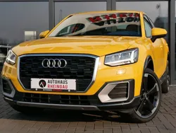 Gelb Gebraucht 2017 Audi Q2 Design SUV | 16.850 € (Fairer Preis)