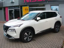 Weiß Gebraucht 2024 Nissan X-Trail Tekna SUV | 34.990 € (Teuer)
