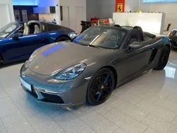 Grau Gebraucht 2024 Porsche 718 Boxster Cabrio | 74.880 € (Fairer Preis)