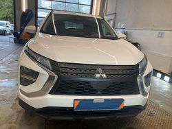 Weiß Gebraucht 2022 Mitsubishi Eclipse Cross Basis SUV | 16.100 €