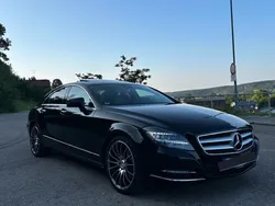 Schwarz Gebraucht 2011 Mercedes 350 Limousine | 17.000 €