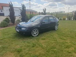 Schwarz Gebraucht 2002 Seat Leon Sport Limousine | 2.000 € (Fairer Preis)