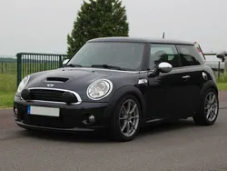 Schwarz Gebraucht 2007 Mini Cooper S Kleinwagen | 7.000 € (Etwas zu teuer)