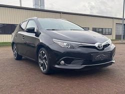 Schwarz Gebraucht 2016 Toyota Auris Touring Sports Design Kombi | 6.500 € (Superpreis)