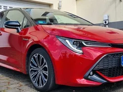 Rot Gebraucht 2019 Toyota Corolla Club Limousine | 19.900 € (Guter Preis)