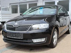 Schwarz Gebraucht 2016 Skoda Rapid Ambition Kombi | 4.589 € (Fairer Preis)