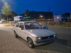 Grau Gebraucht 1979 Opel Kadett S Limousine | 6.000 €