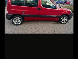 Rot Gebraucht 2008 Citroën Berlingo Van / Kleinbus | 2.699 € (Fairer Preis)