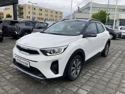 Weiß Gebraucht 2023 Kia Stonic Vision SUV | 19.999 € (Guter Preis)