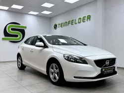 Weiß Gebraucht 2014 Volvo V40 Momentum Kombi | 10.390 € (Fairer Preis)
