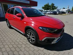 Rot Gebraucht 2022 Fiat Tipo Cross Limousine | 13.846 € (Etwas zu teuer)