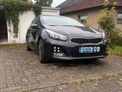Schwarz Gebraucht 2017 Kia Ceed GT GT-Line Limousine | 11.000 € (Fairer Preis)