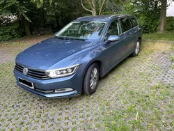 Blau Gebraucht 2016 VW Passat Comfortline Kombi | 11.300 € (Guter Preis)
